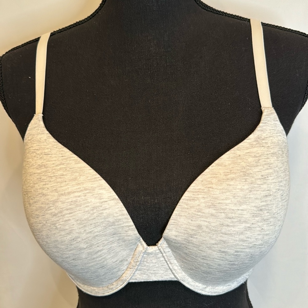 ❤️3/$30 Old Navy Bra - Picture 1 of 10